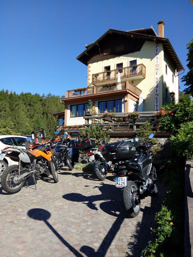 Albergo Pensione Serenetta Варена Экстерьер фото